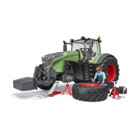 Bruder – Traktor Fendt 1050 Vario s mechanikem a nářadím