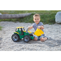 Traktor s lžící