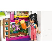 42687 Lego Friends – Liann a její rodinný dům