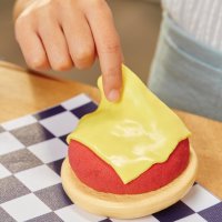 Little Tikes – Výroba hamburgeru a hranolek