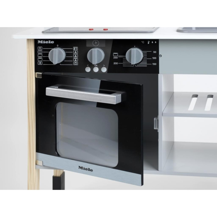 Miele - Dřevěná kuchyňka