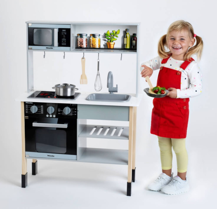 Miele - Dřevěná kuchyňka
