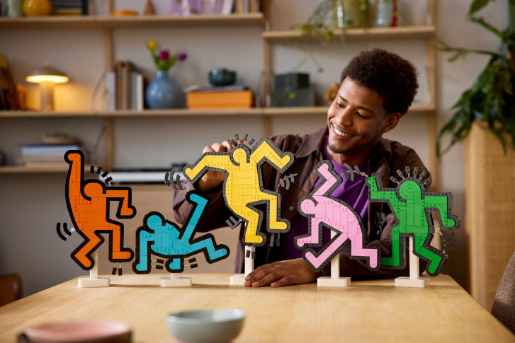 31216 Lego Art – Keith Haring – Tančící postavy