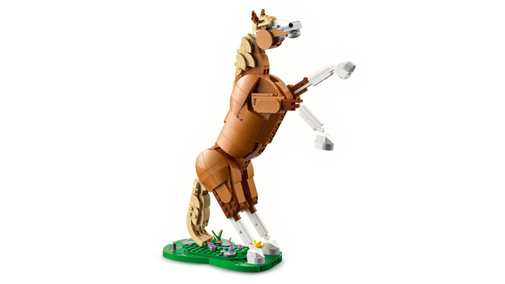 31166 Lego Creator – Krásný kůň