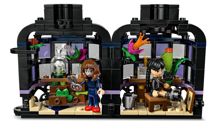 76784 Lego Wednesday – Černá jiřina